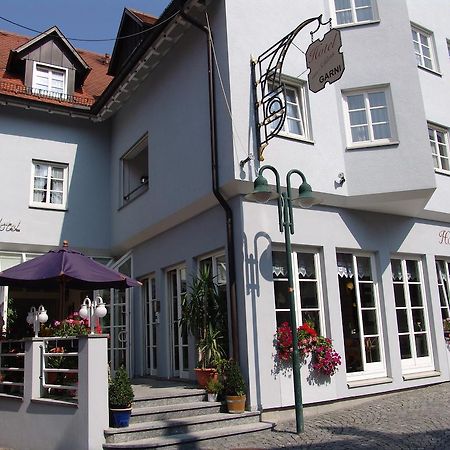 Hotel Am Schloss Neuenstein Neuenstein  Exterior photo